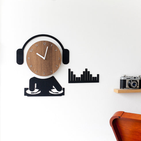 Quartz Clock Silent Wooden Wall Clock Children