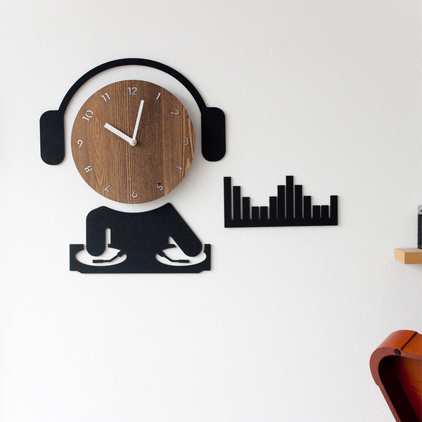 Quartz Clock Silent Wooden Wall Clock Children